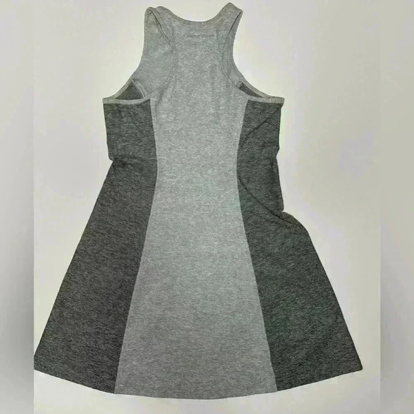 Outdoor Voices Athena Dress Medium - Picture 4 of 9